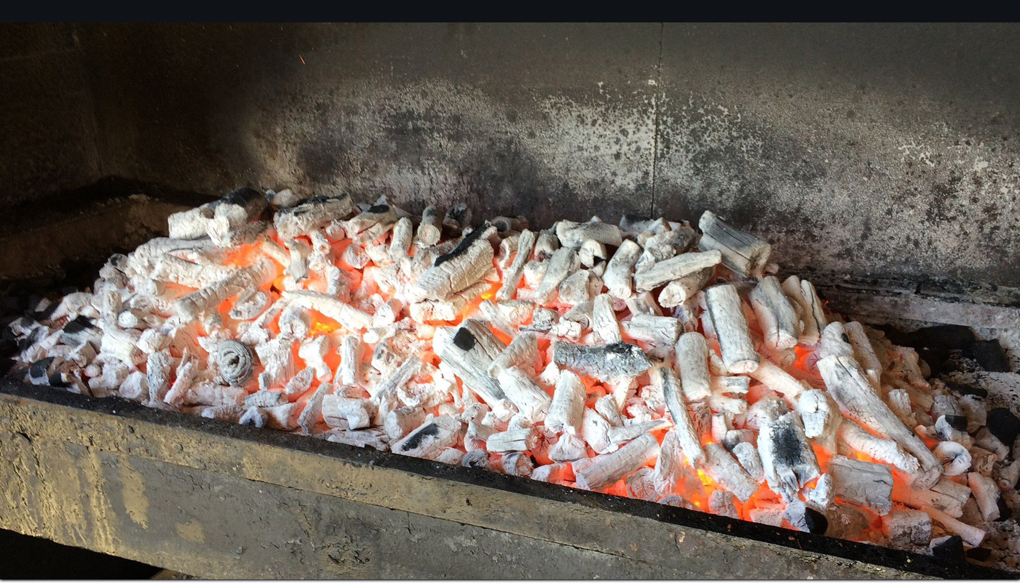 Carbones Otzarreta - Carbón marabú cubano y carbón de encina en Gipuzkoa